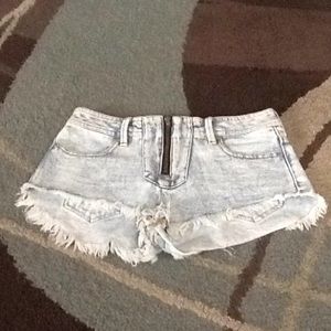 High rise Kendall and Kylie jean shorts